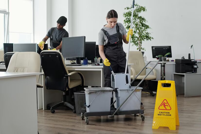 Commercial Cleaning Service 1