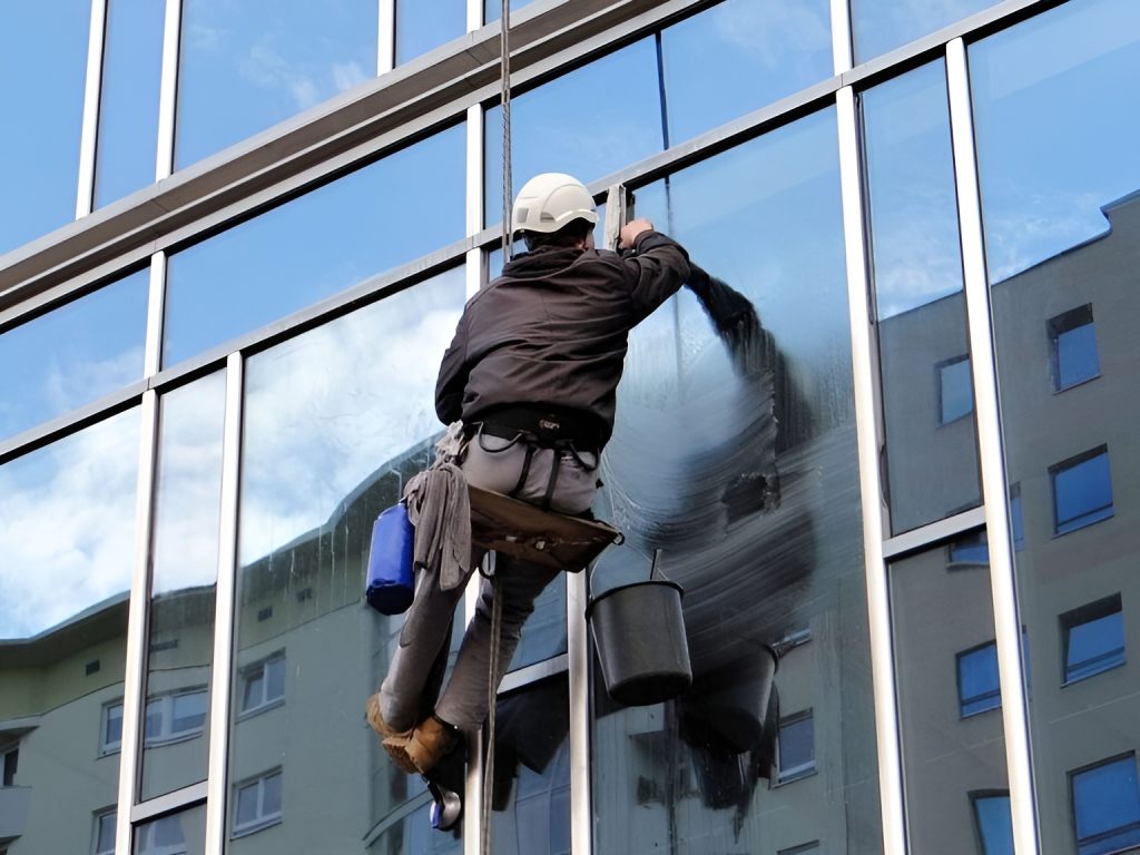 window cleaning company in dubai